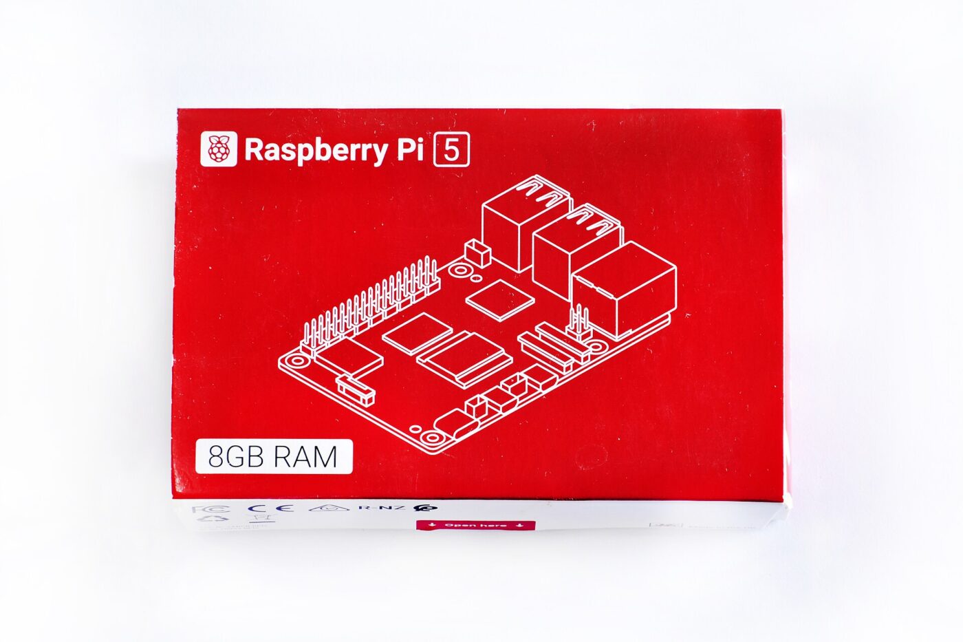Retail box for a Raspberry Pi 5 board with 8GB of RAM